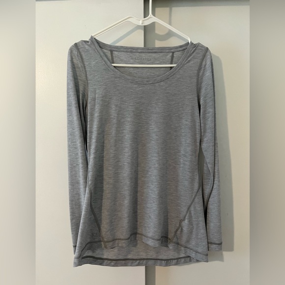 Medelita long sleeve underscrub tee - Picture 7 of 8